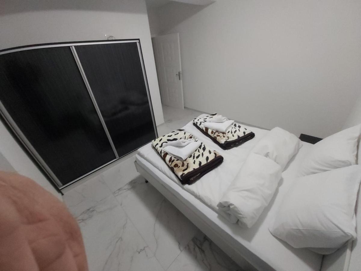 Xxl Apartments City Centar 1 Bitola Buitenkant foto